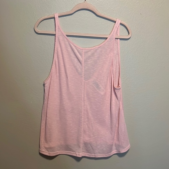 We the free tank - Picture 1 of 2